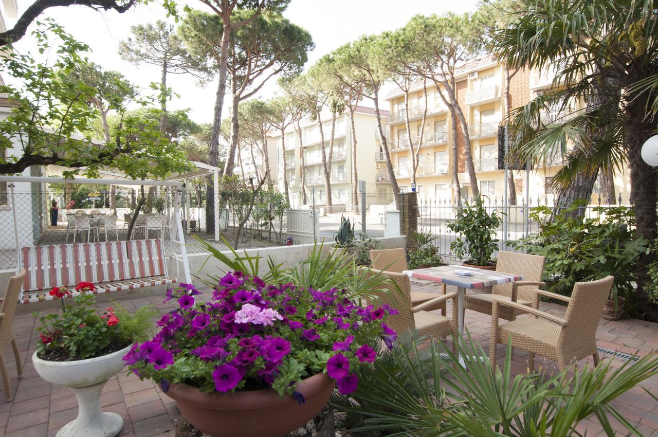 Hotel Edelweiss *